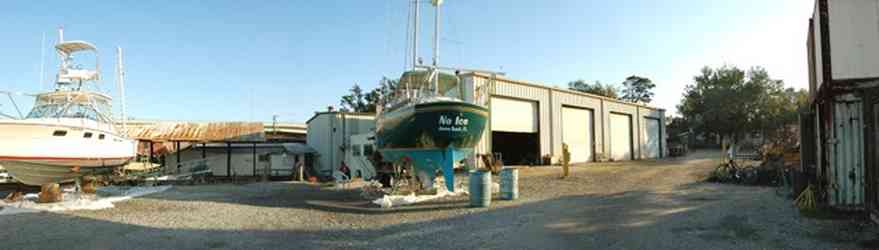 Brown-Marine-Warehouse_Brown_2B_Marine_2B_Warehou_23_CF8452.jpg:  boat, warehouse, marina, salvage, bayou chico, yacht, boatyard , 