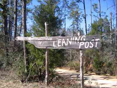 Leaning-Post-Ranch_01.jpg:  ranch, rustic sign, 