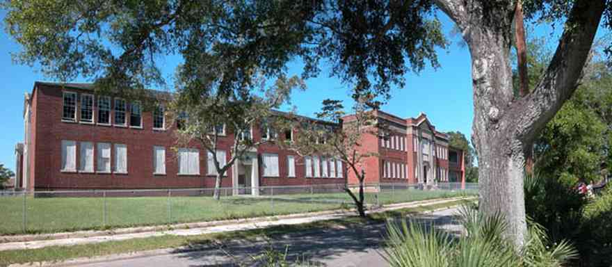 North-Hill:-Blount-School_01.jpg:  oak tree, brick building, school, high school, pediment, renaissance revival, columns, doric columns, steps