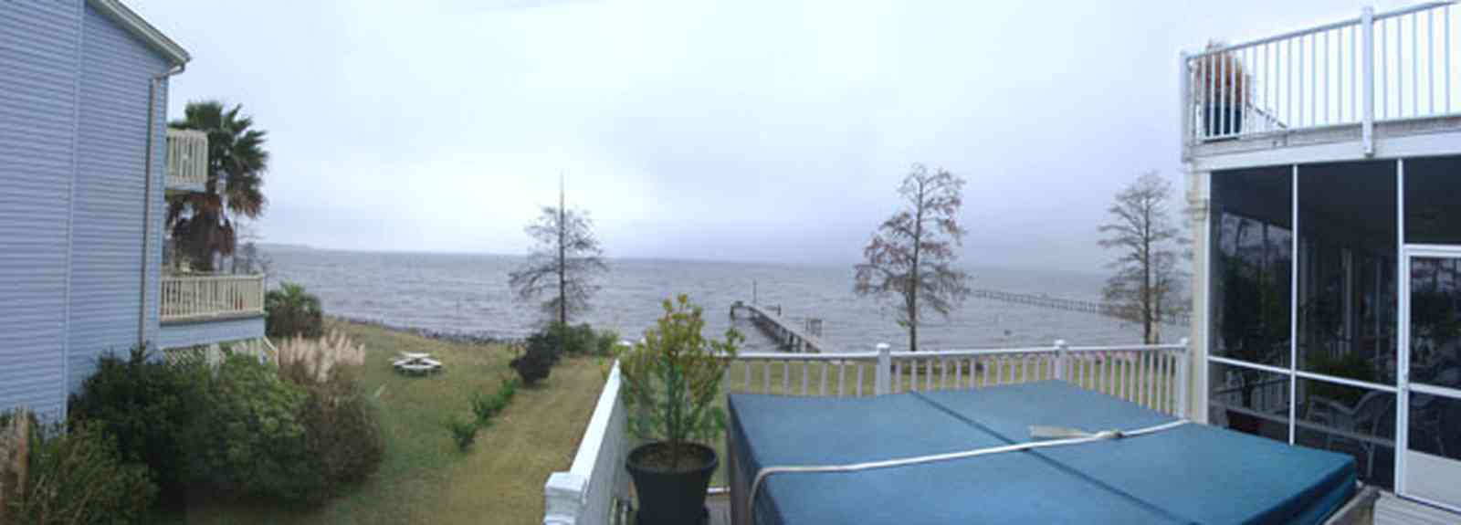 Pace:-Floridatown_04.jpg:  hot tub, screened porch,escambia bay
