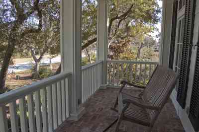 11+peake_27_s+point-front+porch_01.jpg:  