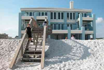 Pensacola-Beach:-1212-Ariola-Drive_31.jpg:  staris, deck, quartz sand, pensacola beach, glass balconies