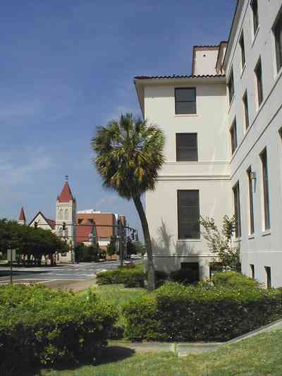 Pensacola:-Palafox-Historic-District:-Old-Federal-Courthouse_03.jpg:  courthouse, palafox street, st. michael\