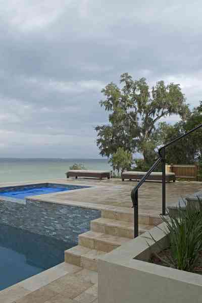 722+Peakes+Point-patio_01e.jpg:  