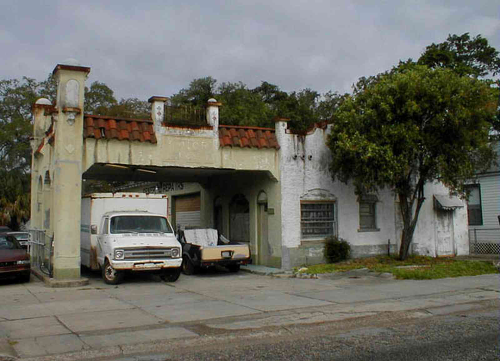Belmont-Devillers:-Gas-Station_02.jpg:  gasoline, spanish revival architecture, service station, arch, red tile roof