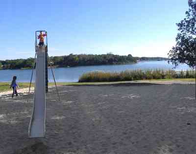 East-Hill:-Bayview-Park_06.jpg:  slide, sand lot, bayou texar, playground, escambia bay, gulf coast