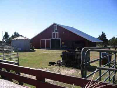 Leaning-Post-Ranch_13.jpg:  barn, horses, ranch, land, farm, 