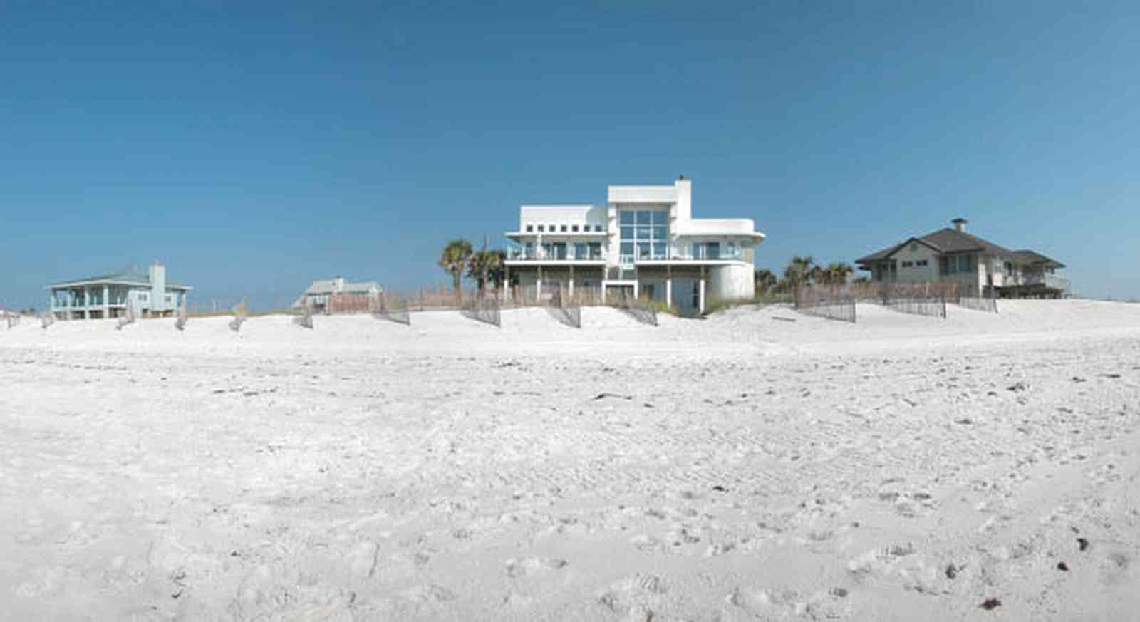 Pensacola-Beach:-Ariola-Drive-Art-Deco-House_00.jpg:  sand, crystal sand, white sand, sugar sand, sea oats, bauhaus architectural style, palm trees, dune restoration, beachfront property