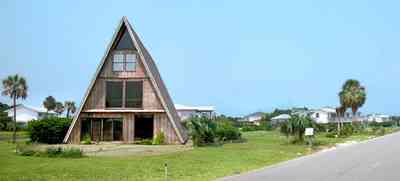 Pensacola-Beach:-Rio-Vista-Drive_05.jpg:  a-frame house, palm trees, beach front house 