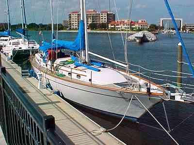 Pensacola:-Downtown:-Palafox-Pier_06.jpg:  yacht, sailboat, dock, pier