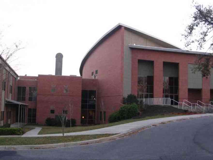 Pensacola:-Hillcrest-Baptist-Church_07.jpg:  church, brick, 9 mile road, baptist, modern, contemporary