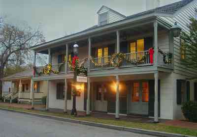 Pensacola:-Historic-Pensacola-Village:-Tivioli-House_02.jpg:  christmas decorations, bows, garland