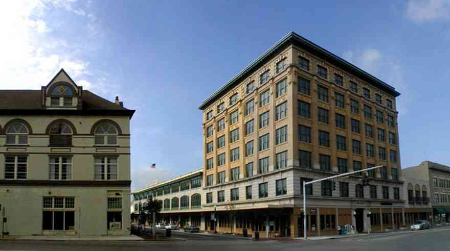 Pensacola:-Palafox-Historic-District:-Blount-Building_01.jpg:  downtown, masonic temple, architectural style, garden street, urban renewal, palafox street, historic district