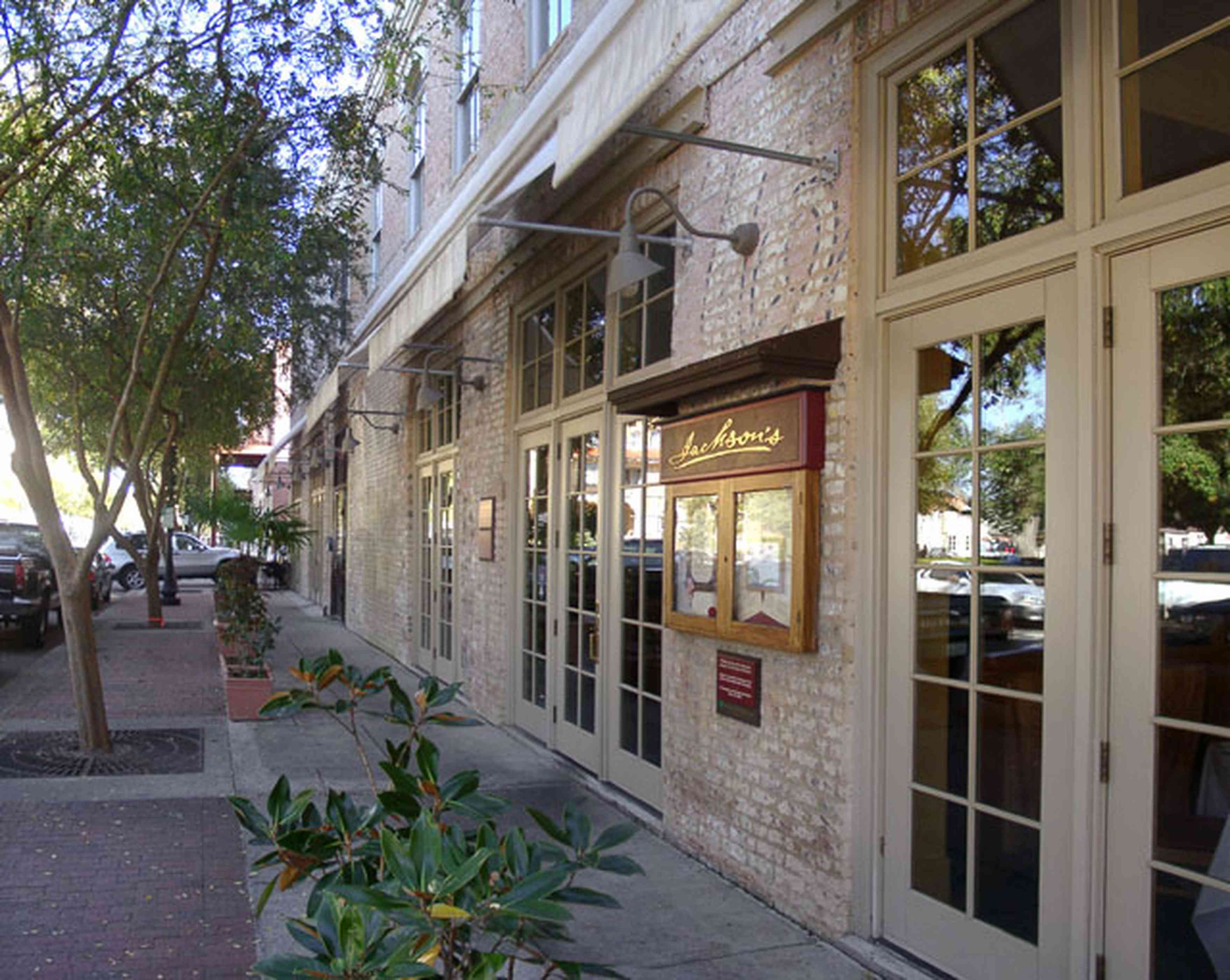 Pensacola:-Palafox-Historic-District:-Jacksons-Restaurant_02.jpg:  nouvelle cuisine, restaurant