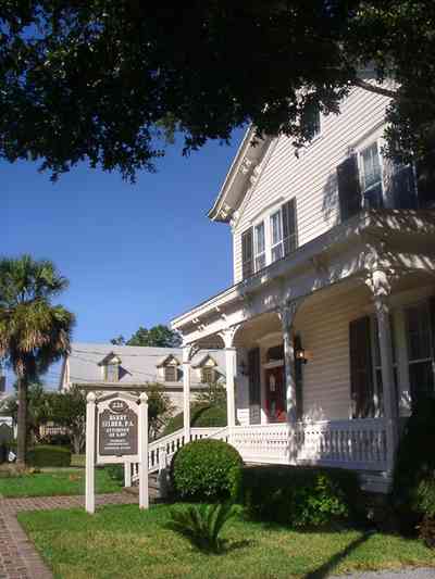 Pensacola:-Seville-Historic-District:-Barry-Silber,-P.A._02.jpg:  porch