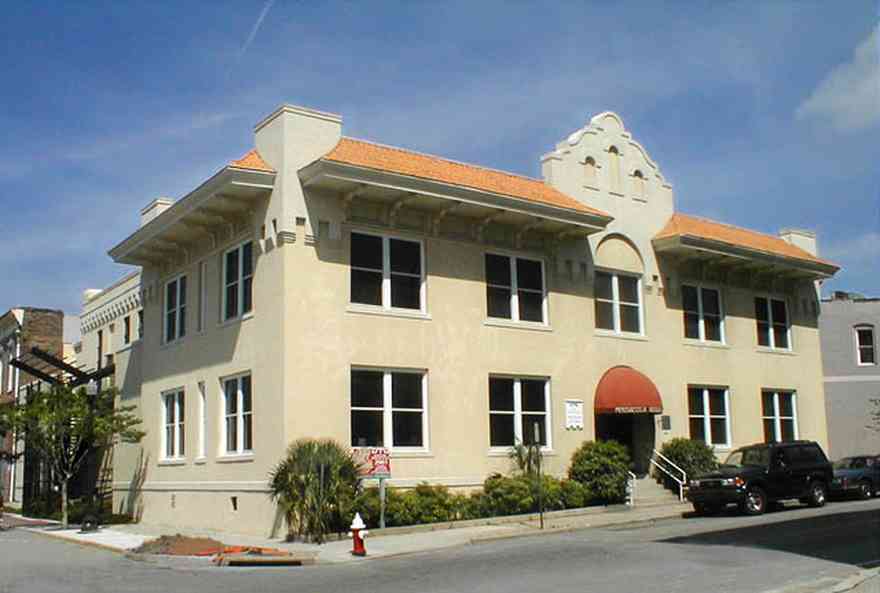 Pensacola:-Seville-Historic-District:-Old-City-Jail_00.jpg:  classical architecture, beaux arts architectural style, spanish revival architecture, art museum, awning, downtown, stucco, bars, jail, prisoners, incarceration